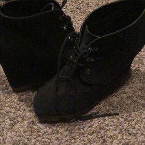 Steve Madden Black Suede Heels